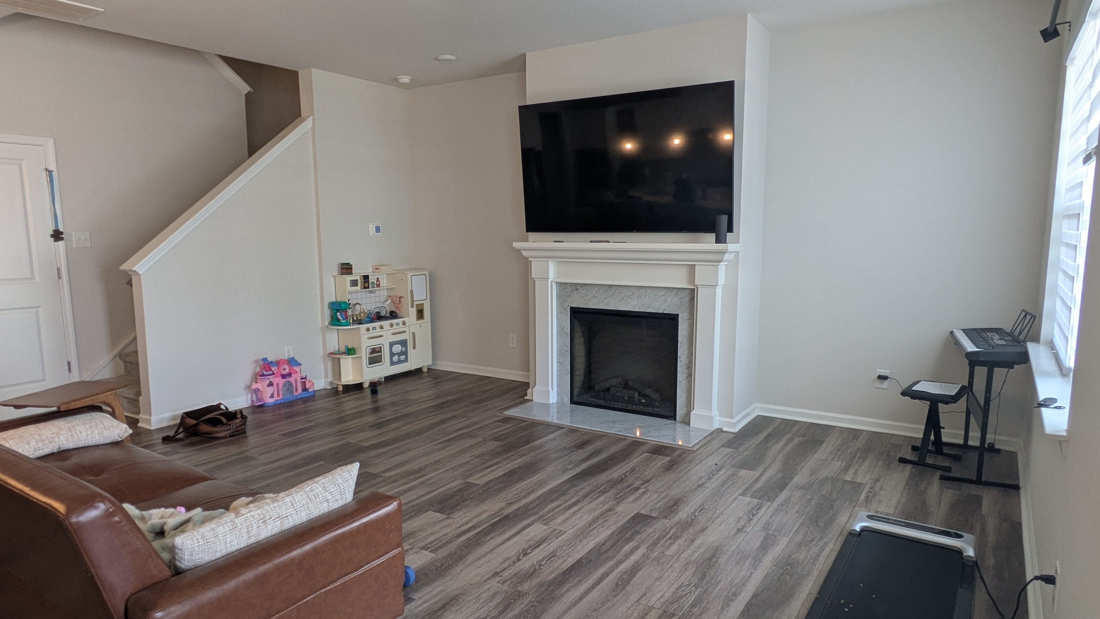 Living room before MACCOVA redesign